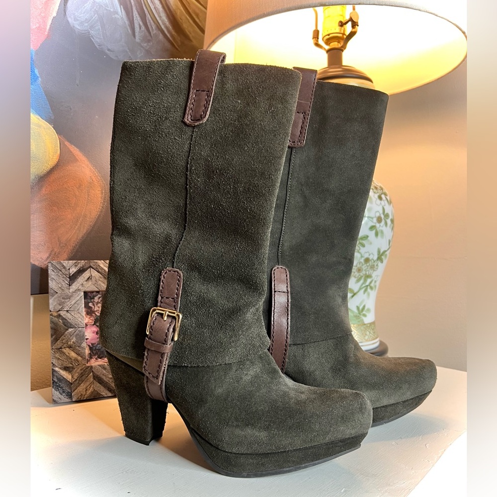 Earthies Pine Lintz Dark Green Suede Mid Calf Heeled Boots Sz 7